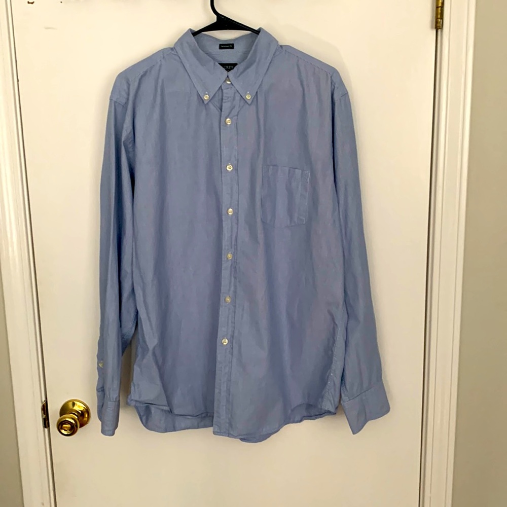Long sleeve Nautica button down. XL